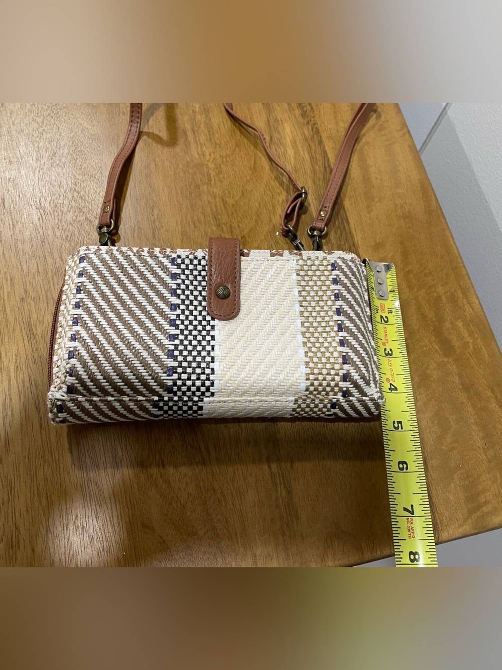 The Sak Woven Crossbody Wallet in Brown & Cream - Picture 2 of 5